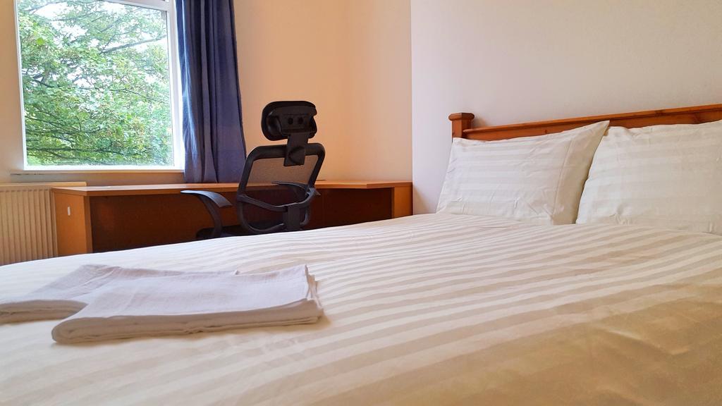 Sefton Grange Hotel Liverpool Bagian luar foto